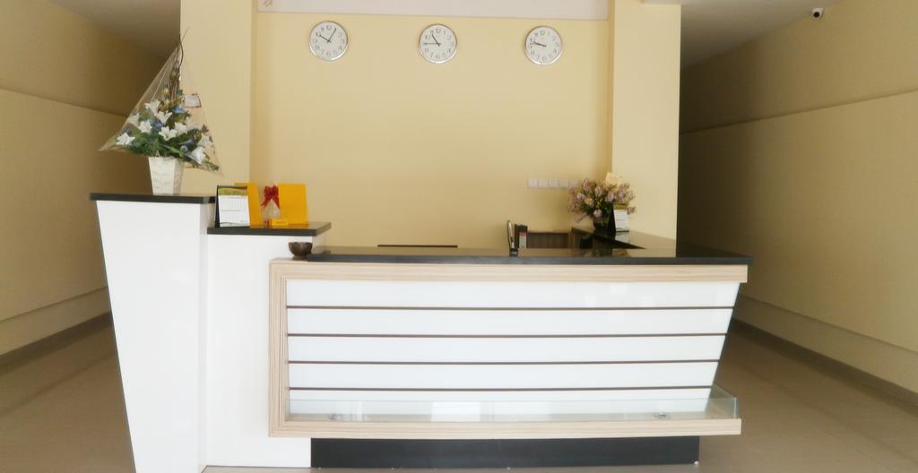 M Hotel Mataram Extérieur photo
