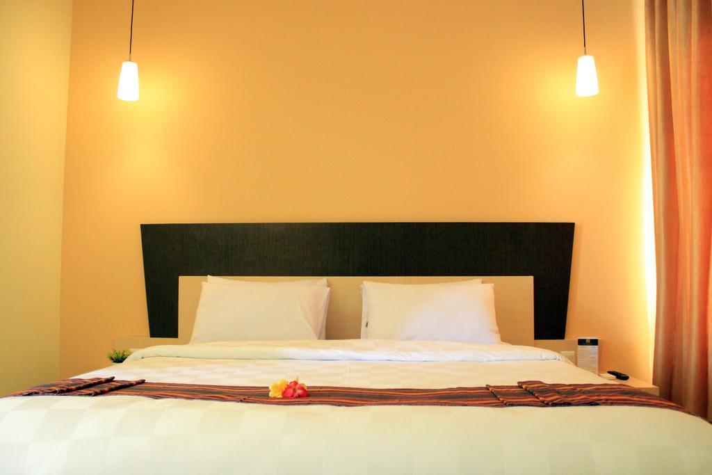 M Hotel Mataram Chambre photo