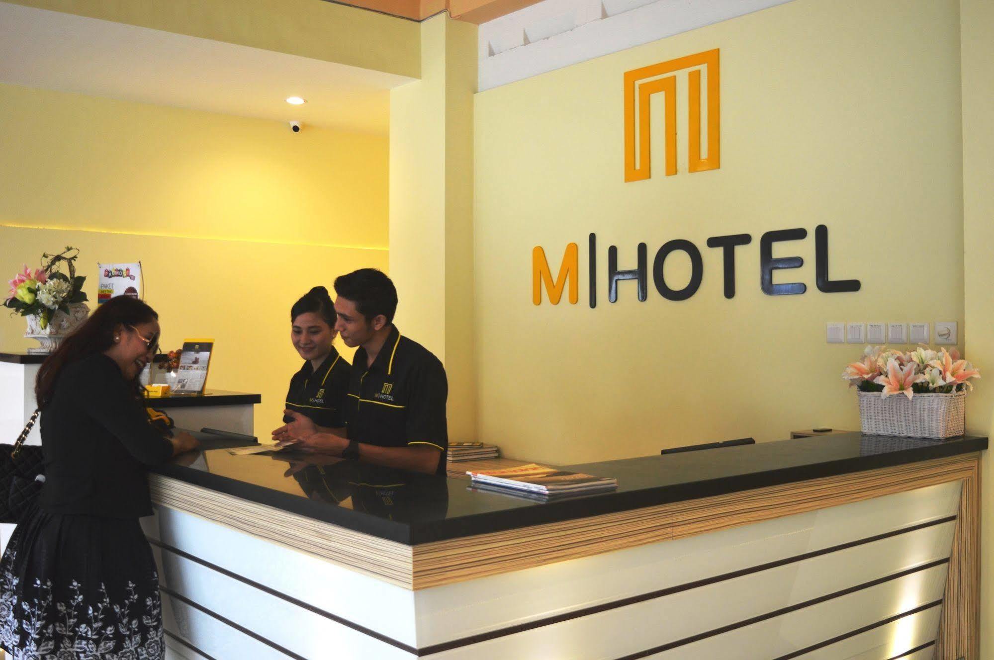 M Hotel Mataram Extérieur photo