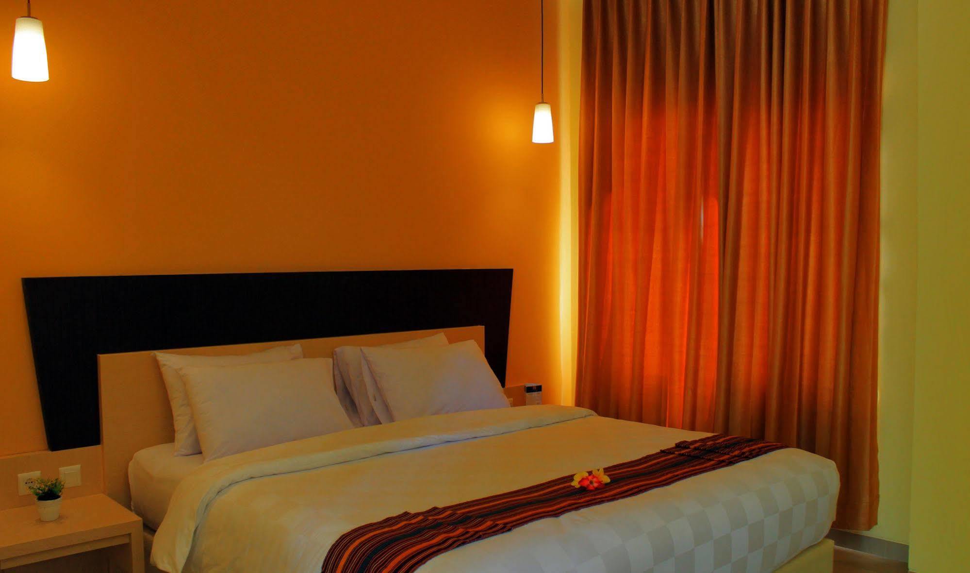 M Hotel Mataram Extérieur photo